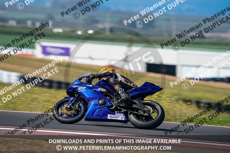 cadwell no limits trackday;cadwell park;cadwell park photographs;cadwell trackday photographs;enduro digital images;event digital images;eventdigitalimages;no limits trackdays;peter wileman photography;racing digital images;snetterton;snetterton no limits trackday;snetterton photographs;snetterton trackday photographs;trackday digital images;trackday photos